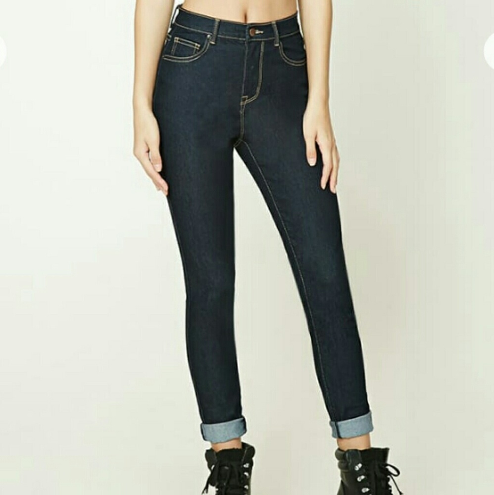 🍒forever 21 classic skinny jeans🍒